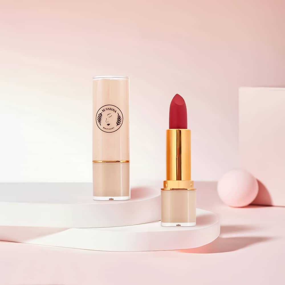 LuxeLips: Where Elegance Meets Ever Shade